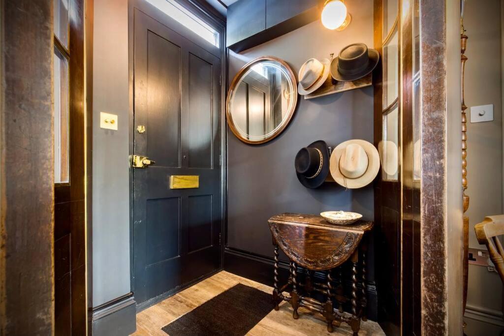 Kings Cross, Self-Contained House & Private Garden Villa Londen Buitenkant foto