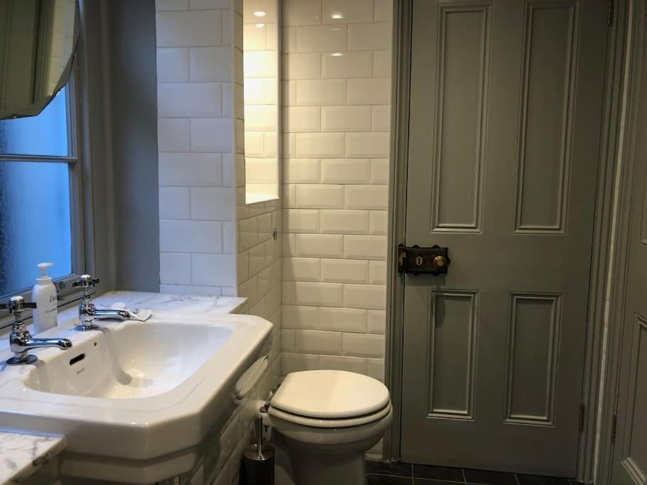 Kings Cross, Self-Contained House & Private Garden Villa Londen Buitenkant foto